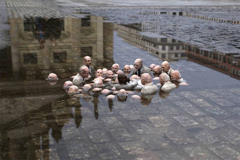 Politicians discussing global warming